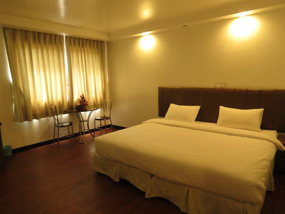 High Five Hotel Yangon