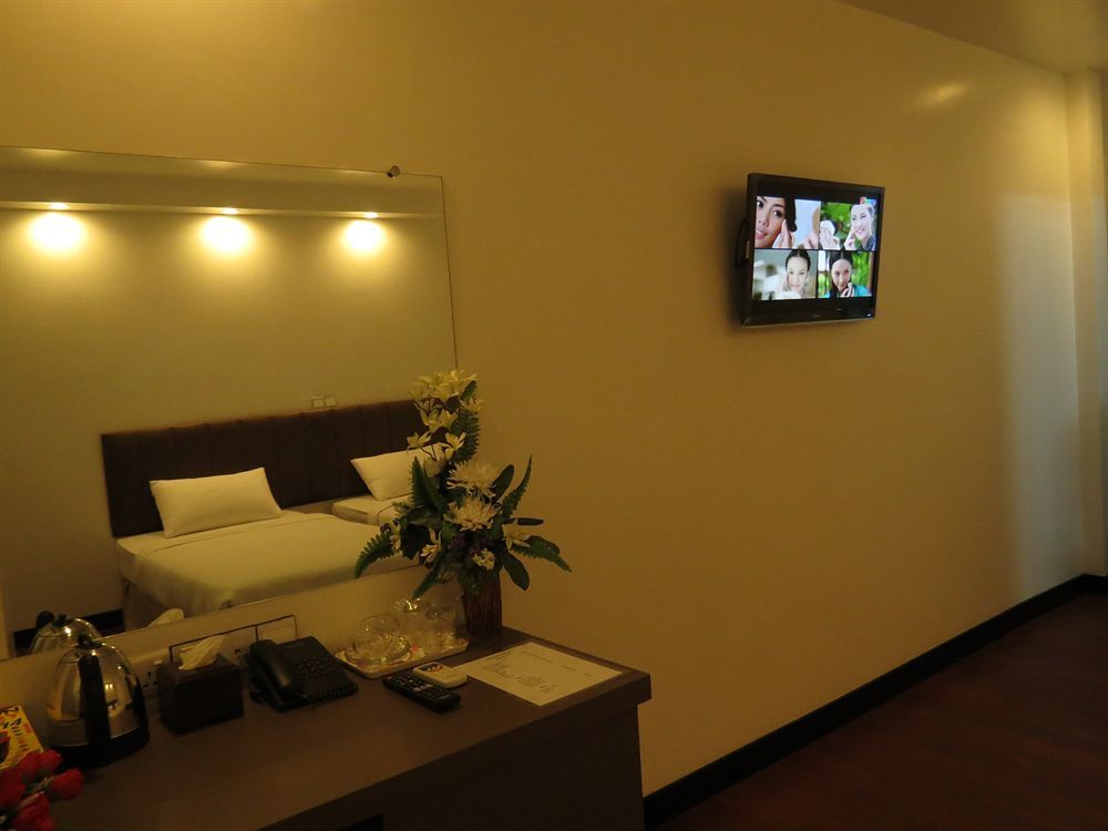 Hotel High Five