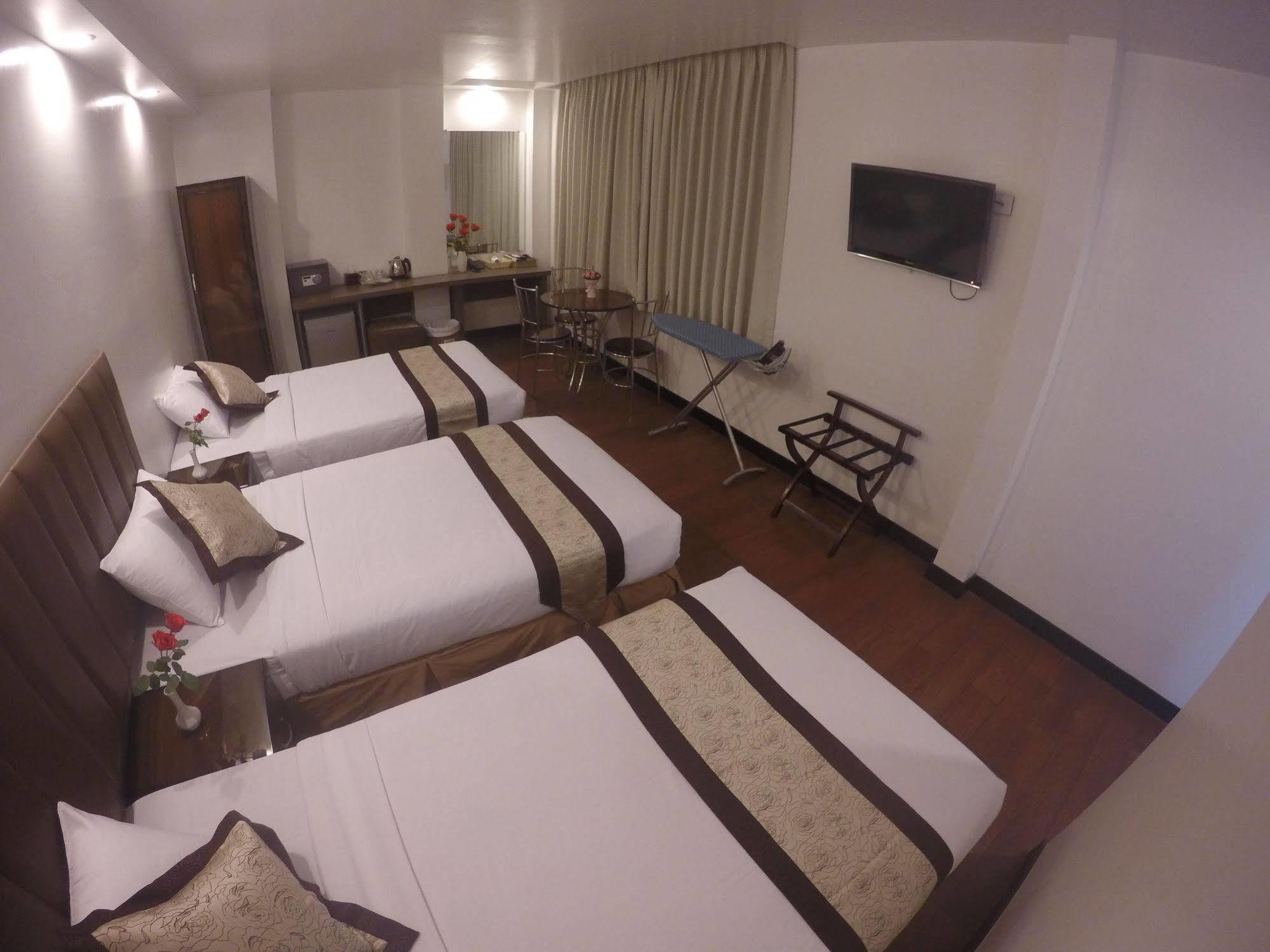 Hotel High Five Yangon